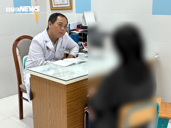 Bệnh nhi đến khám tâm lý tại Bệnh viện Nhi đồng 2, TP.HCM. (Ảnh minh họa)