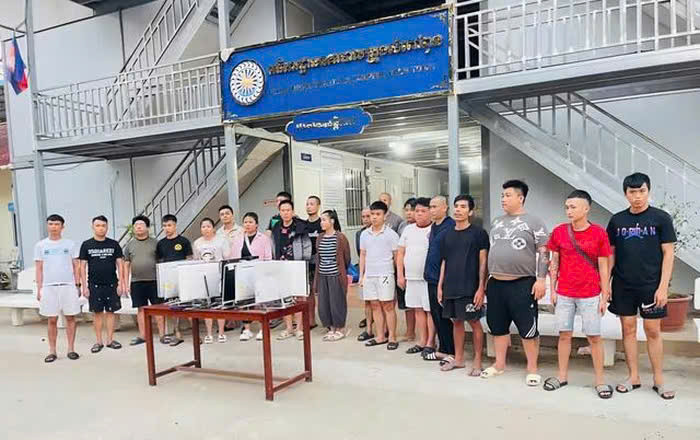 Ổ nhóm lừa đảo khoảng 7.500 tỷ đồng bị lực lượng chức năng bắt giữ tại Campuchia. (Ảnh: Duy Chiến)