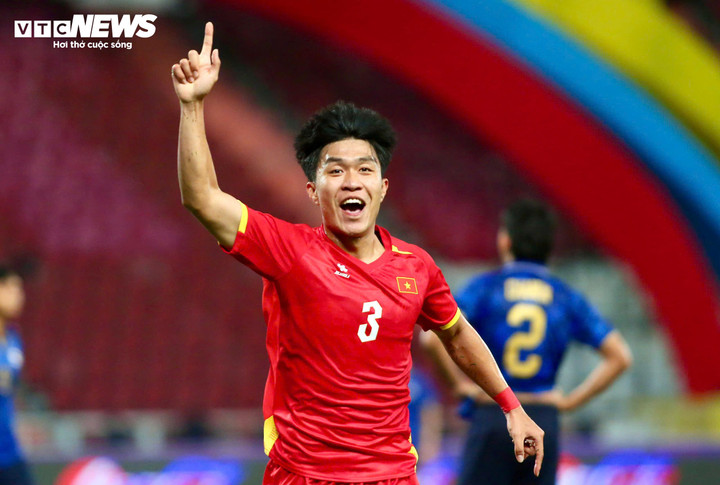 U22 Việt Nam gỡ hòa sau khi bị dẫn 0-2.