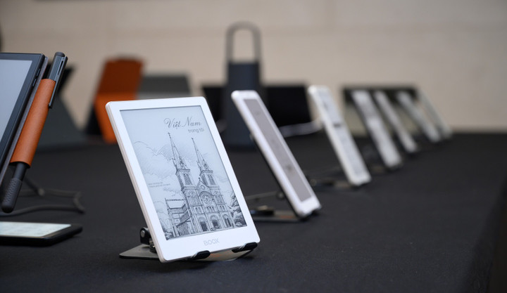 Thị trường máy đọc sách ngày càng đa dạng. (Ảnh: Akishop)