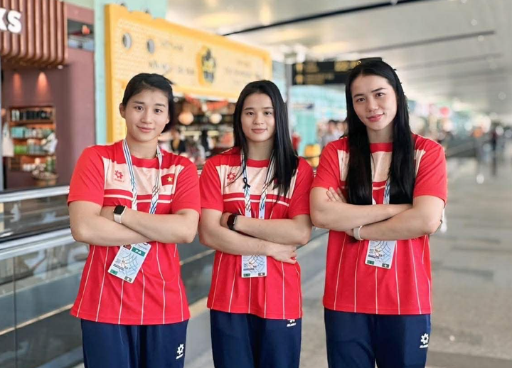 3 chị em ruột đồng loạt giành HCV trong bộ môn vật tự do.