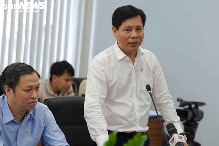 Ông Phan Công Bằng - Trưởng Ban Quản lý đường sắt đô thị TP.HCM cho biết, sau 1 năm đưa vào khai thác, Metro số 1 Bến Thành - Suối Tiên vận hành an toàn hơn 78.000 lượt tàu, phục vụ gần 19 triệu lượt hành khách, vượt hơn 14% kế hoạch.