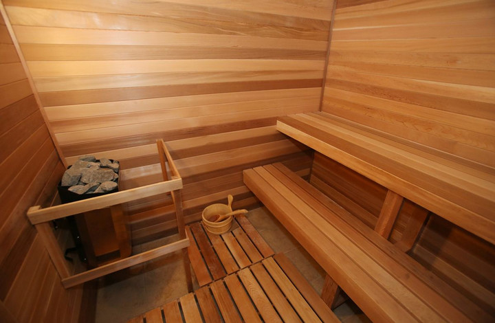 Cảnh sát cho rằng cặp đôi không thể thoát ra ngoài khi hỏa hoạn bùng phát trong phòng xông hơi. (Ảnh minh họa: Getty Images)