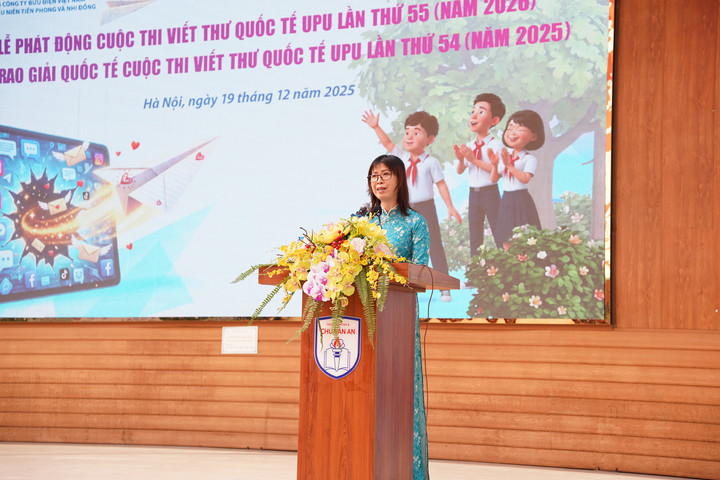 Bà Trần Thanh Hà, Phó Vụ trưởng Vụ Hợp tác Quốc tế, Bộ KH&CN, Phó Trưởng Ban thường trực tổ chức Cuộc thi phát biểu tại lễ phát động. (Ảnh: BTC)