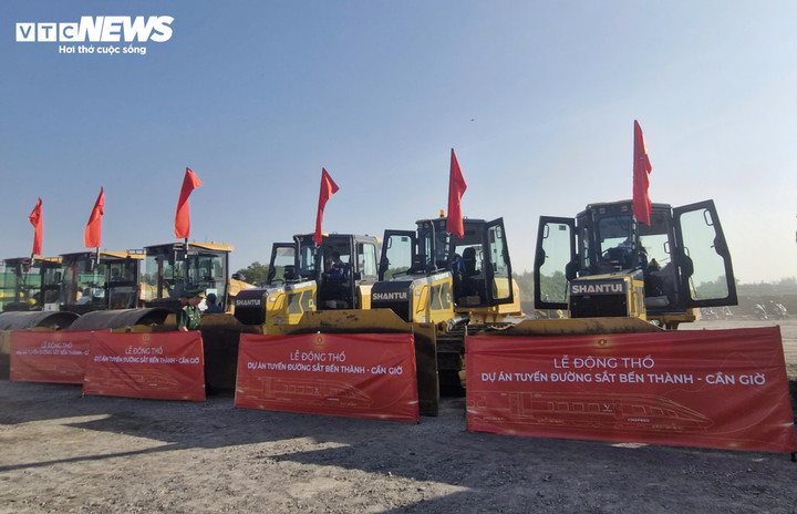 Lễ động thổ dự án tuyến Đường sắt Bến Thành - Cần Giờ Metro Bến Thành - Cần Giờ có tổng mức đầu tư khoảng 102.430 tỷ đồng (Ảnh: Minh Hằng)