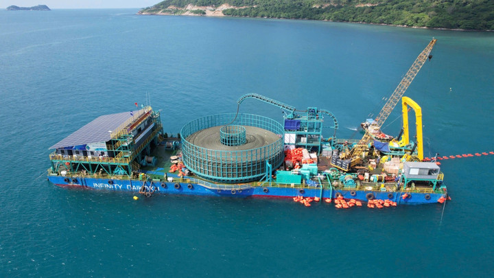 Đóng điện dự án điện Côn đảo