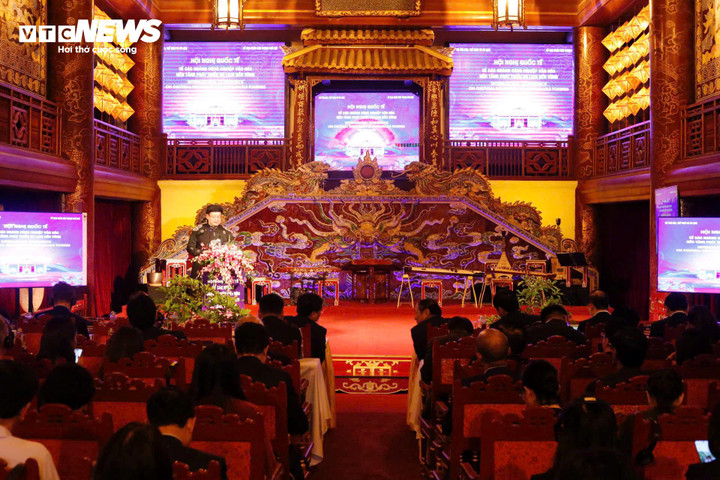 Hội nghị được tổ chức tại di tích Duyệt Thị Đường (Đại nội Huế) - nhà hát dành cho vua, hoàng thân quốc thích, các quan đại thần và là nơi biểu diễn các vở tuồng cung đình dành cho quan khách, sứ thần thưởng thức. Đây cũng được xem như một trong những nhà hát cổ nhất của ngành sân khấu Việt Nam.