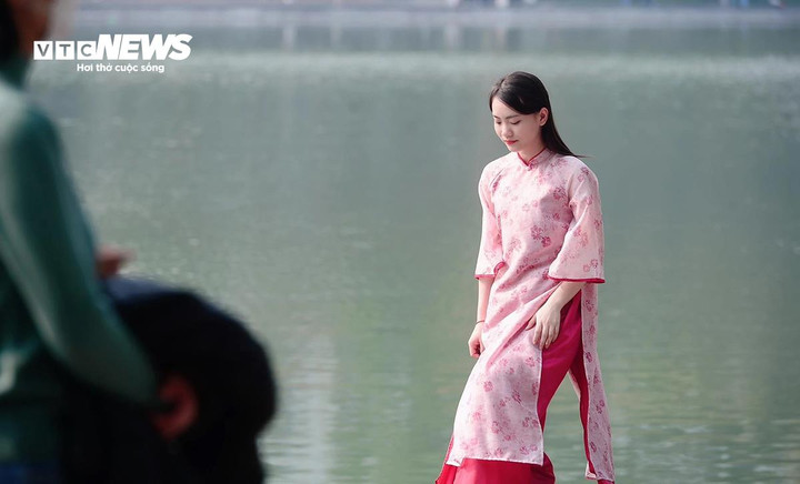 Ngày 22/12, miền Bắc tiếp diễn chuỗi ngày đêm rét, thấp nhất dưới 13°C, trưa chiều trời nắng. (Ảnh minh hoạ: Viên Minh)