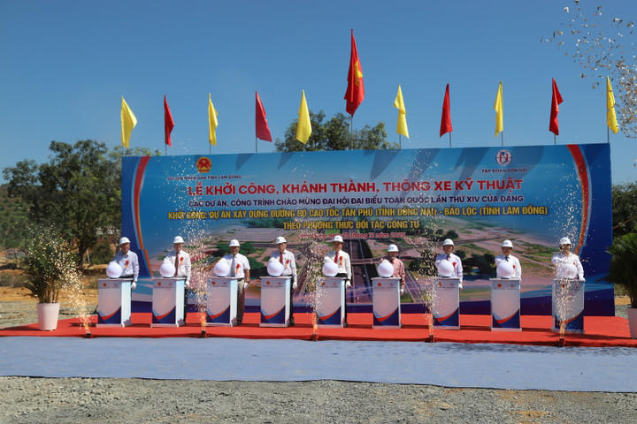 Lãnh đạo tỉnh Lâm Đồng và Tập đoàn Sơn Hải nhấn nút khởi công dự án.