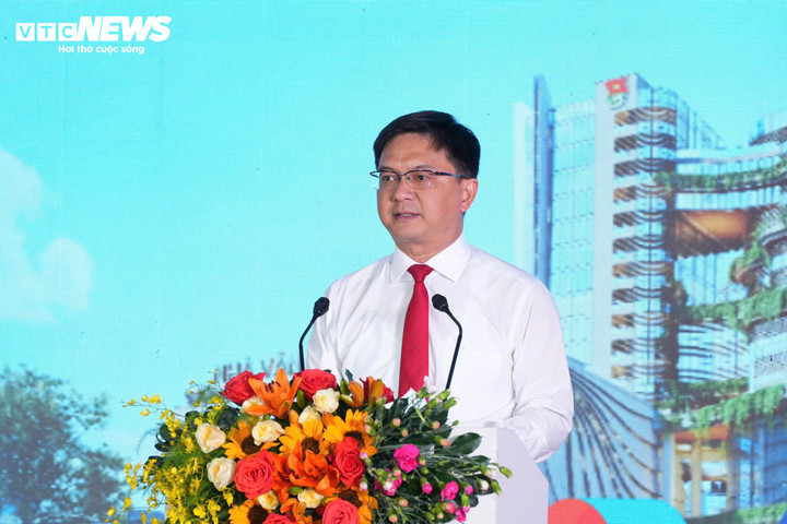 Ông Nguyễn Mạnh Cường, Phó Chủ tịch UBND TP.HCM cho biết, việc đầu tư xây dựng Nhà Văn hóa Thanh niên mới là tình cảm, sự quan tâm sâu sắc của lãnh đạo Đảng, Nhà nước, lãnh đạo thành phố các thời kỳ đối với thế hệ trẻ.