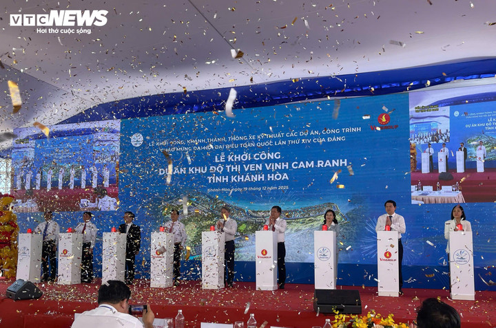 Bấm nút khởi công Dự án Khu đô thị ven vịnh Cam Ranh.