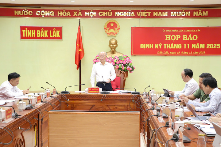 Ông Thái thay mặt lãnh đạo tỉnh Đắk Lắk nhận lỗi trước nhân dân, Đảng, Chính phủ.