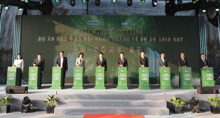 Lễ khởi công Dự án Khu nhà ở xã hội Đa giác 3 và Dự án Aria Bay Towers tại Bãi Cháy.