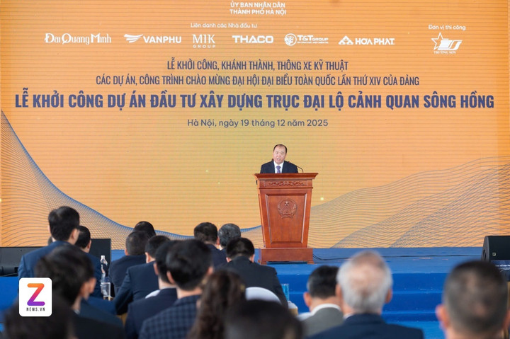 Chủ tịch HĐQT Đại Quang Minh - ông Trần Đăng Khoa - đại diện liên danh 6 nhà đầu tư phát biểu tại lễ khởi công. (Ảnh: Phạm Thắng)