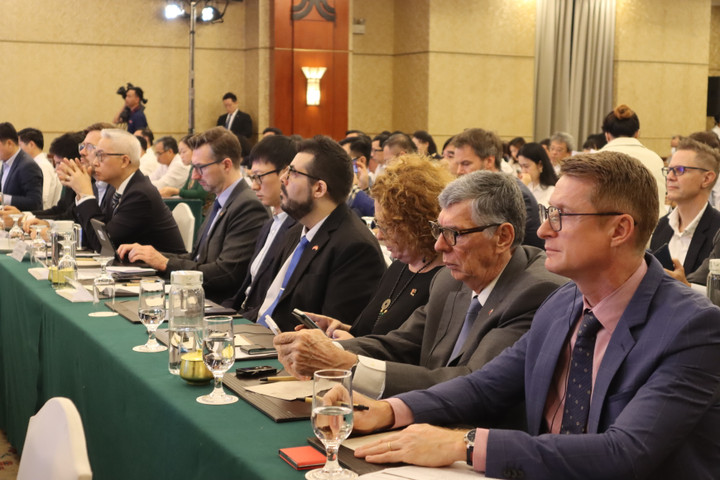 Các chuyên gia, nhà đầu tư quốc tế rất quan tâm quá trình thành lập, vận hành trung tâm tài chính quốc tế tại TP.HCM và Đà Nẵng.