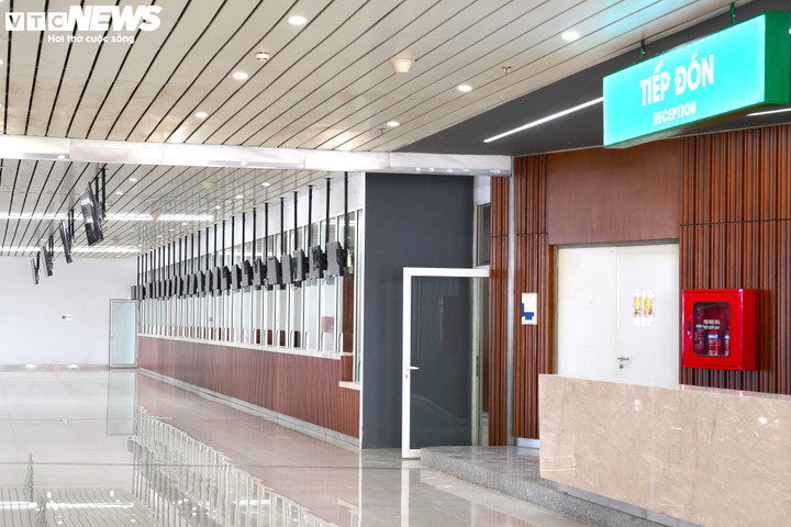 Việc sắp xếp khoa học vừa giảm áp lực cho khu vực tiếp đón, vừa góp phần xây dựng hình ảnh bệnh viện hiện đại, chuyên nghiệp, tiện nghi và tạo cảm giác thoải mái cho người dân khi đến khám, điều trị.