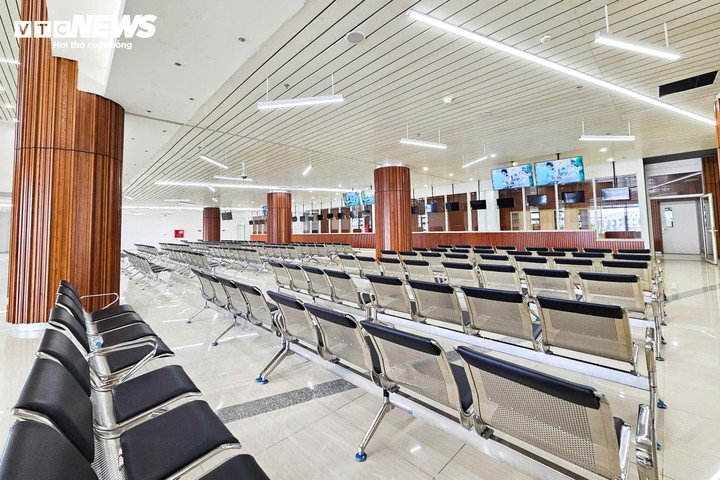 Không gian lớn, đủ để đón tiếp nhiều bệnh nhân cùng lúc.