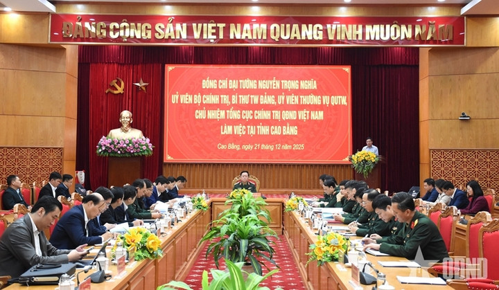 Quang cảnh buổi làm việc.