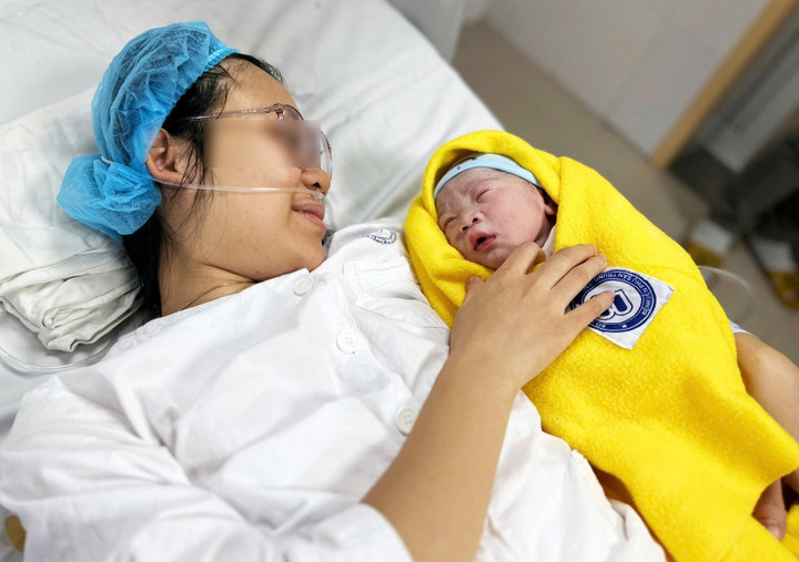 Sản phụ sinh con tại Bệnh viện Phụ sản Trung ương. (Ảnh: Na Lê)