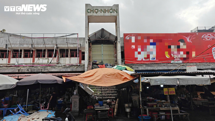 Chợ Nhớn, phường Kinh Bắc, tỉnh Bắc Ninh xuống cấp nhiều năm.