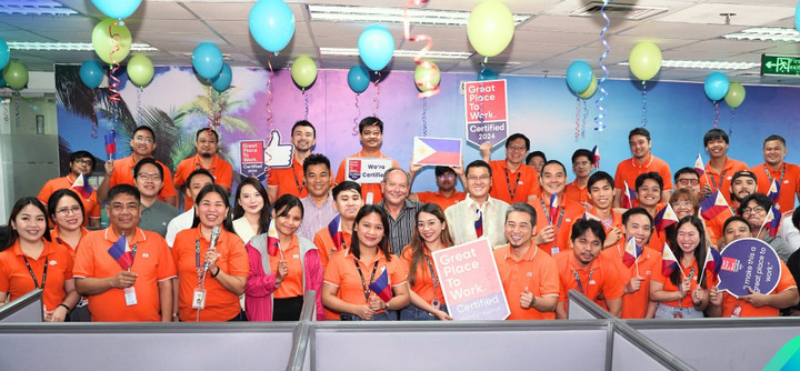 CBNV FPT tại Philippines.