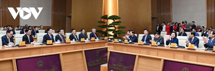 Các đại biểu dự Lễ công bố quyết định.