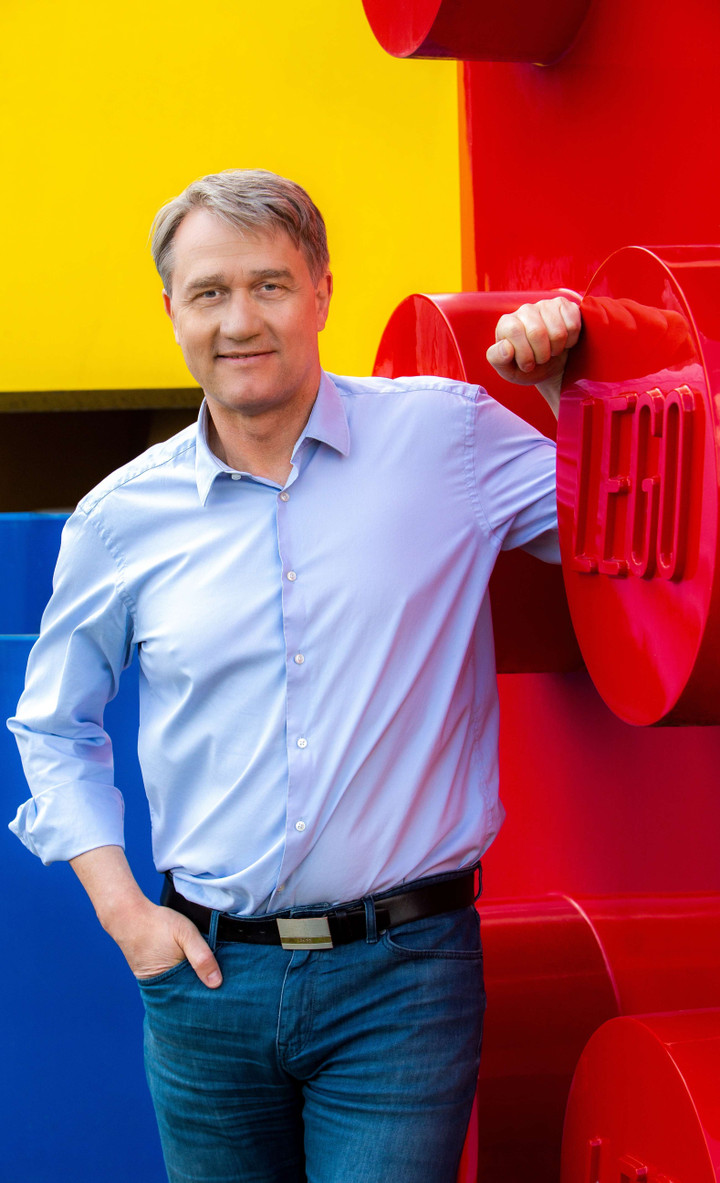 Phó Chủ tịch Cấp cao Jesper Hassellund Mikkelsen chia sẻ về hành trình mở rộng phát triển của LEGO Manufacturing Việt Nam.