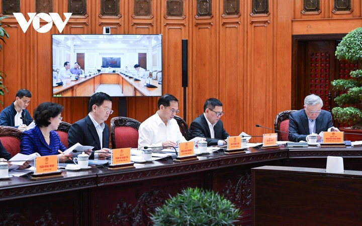 Các đại biểu tham dự phiên họp.