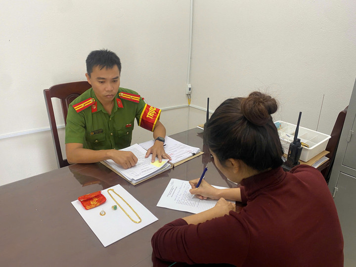 Đoàn Thị Thanh tại trụ sở công an. (Ảnh: C.A)