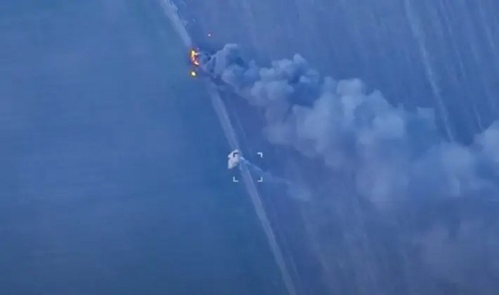 Vụ nổ xảy ra sau khi tấn công thành công bệ phóng S-400 tại Belogrod. Ảnh Military Watch