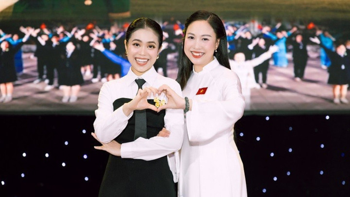 Trần Bích Ngọc và Hoàng Hồng Ngọc.