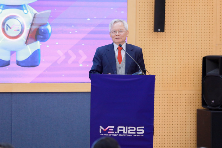 GS.TS Tạ Ngọc Tấn phát biểu tại hội thảo. (Ảnh: BTC)