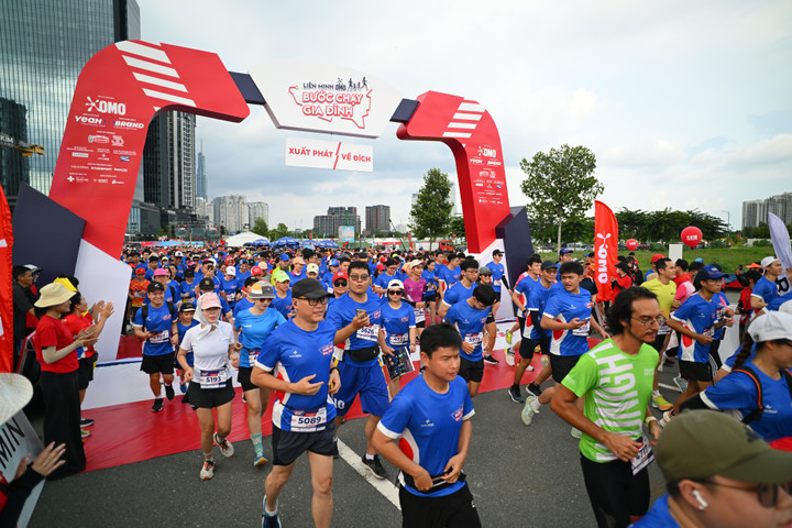 Giải chạy Liên minh OMO - Bước chạy gia đình - thu hút hơn 6000 gia đình đến tham gia.