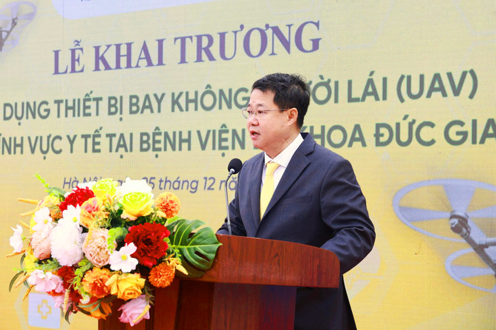 Ông Nguyễn Trường Giang - Chủ tịch HĐTV Tổng công ty Bưu điện Việt Nam - phát biểu tại buổi lễ. (Ảnh: Vietnam Post)