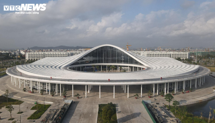 Trung tâm Hội nghị - biểu diễn Thành phố Hải Phòng, nơi diễn ra các sự kiện lớn của Thành phố.