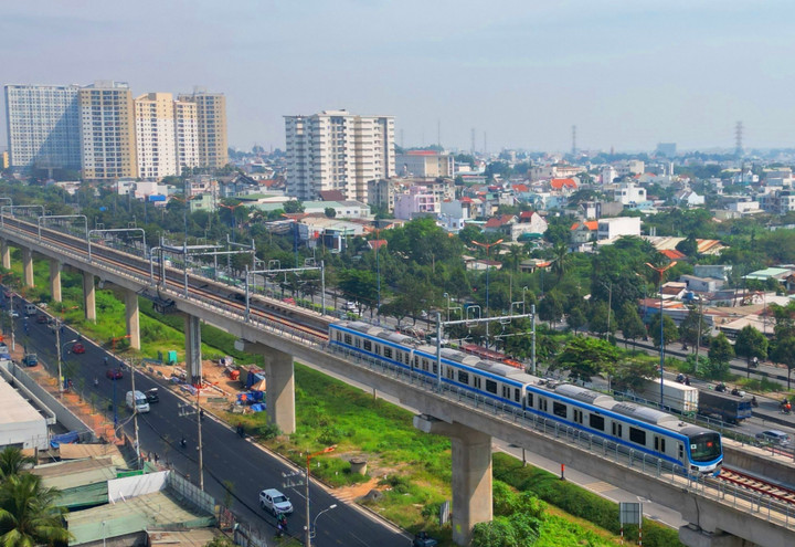 Metro số 1 Bến Thành - Suối Tiên đoạn kéo dài đến Trung tâm hành chính tỉnh Đồng Nai nối với sân bay Long Thành là một trong 5 dự án metro TP.HCM bổ sung vào danh mục theo NQ 188.
