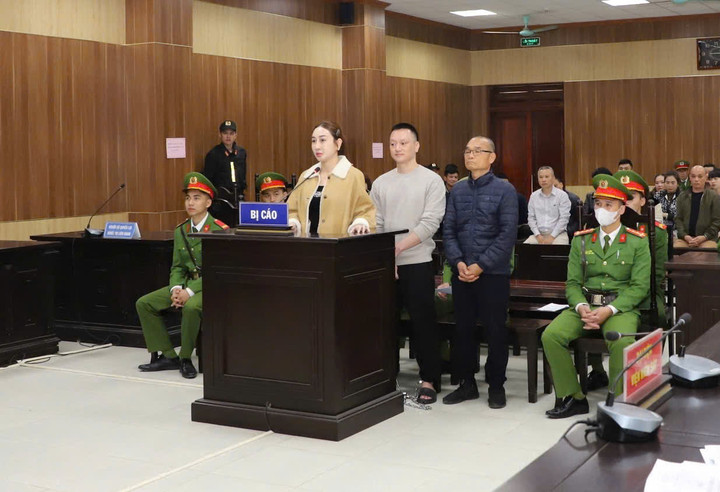 Các bị cáo tại phiên toà xét xử sơ thẩm