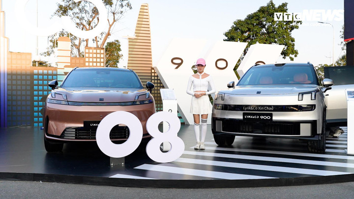 Hệ thống EM-P Super Hybrid của Lynk & Co nhận giải thưởng "Công nghệ điện hóa của năm". (Ảnh: Hùng Cường)