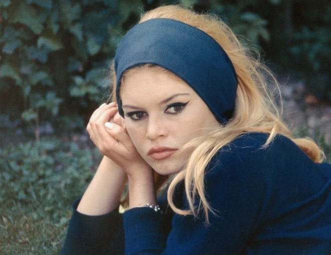 Hình ảnh thời trẻ của huyền thoại điện ảnh Brigitte Bardot. (Ảnh: Nana Productions/Shutterstock)