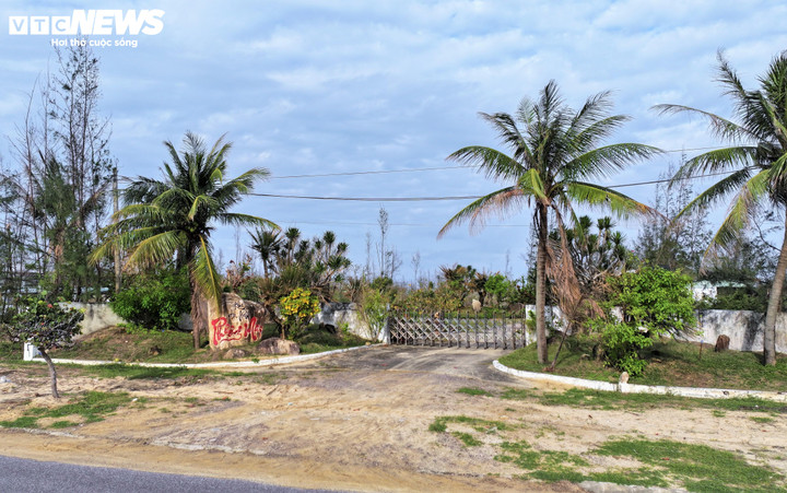 Dự án Phuong Mai Bay Resort có tổng vốn đầu tư 1.780 tỷ đồng, diện tích 30,3 ha, được UBND tỉnh Bình Định cũ (nay là tỉnh Gia Lai) chấp thuận chủ trương đầu tư theo Quyết định số 3034 ngày 10/9/2018, điều chỉnh theo Quyết định số 3686 ngày 6/9/2021.