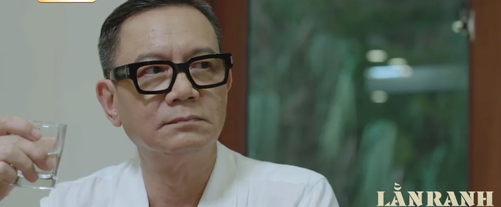 NSƯT Phạm Cường vào vai Chủ tịch tỉnh Nguyễn Văn Thủy trong phim 