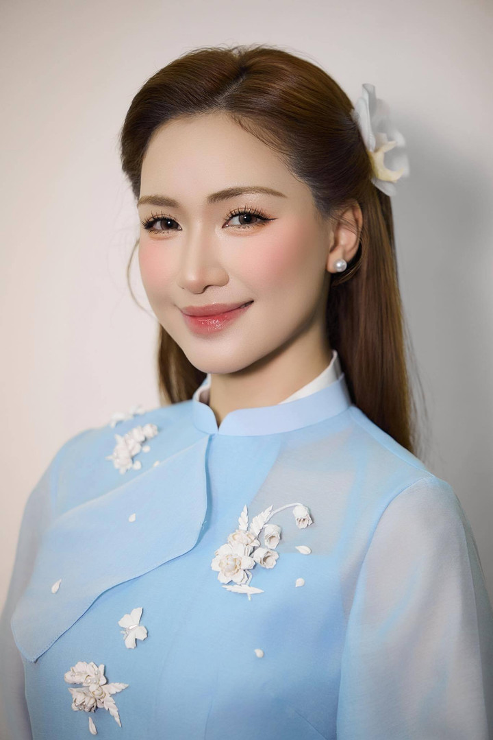 Hòa Minzy áp đảo danh sách để cử.