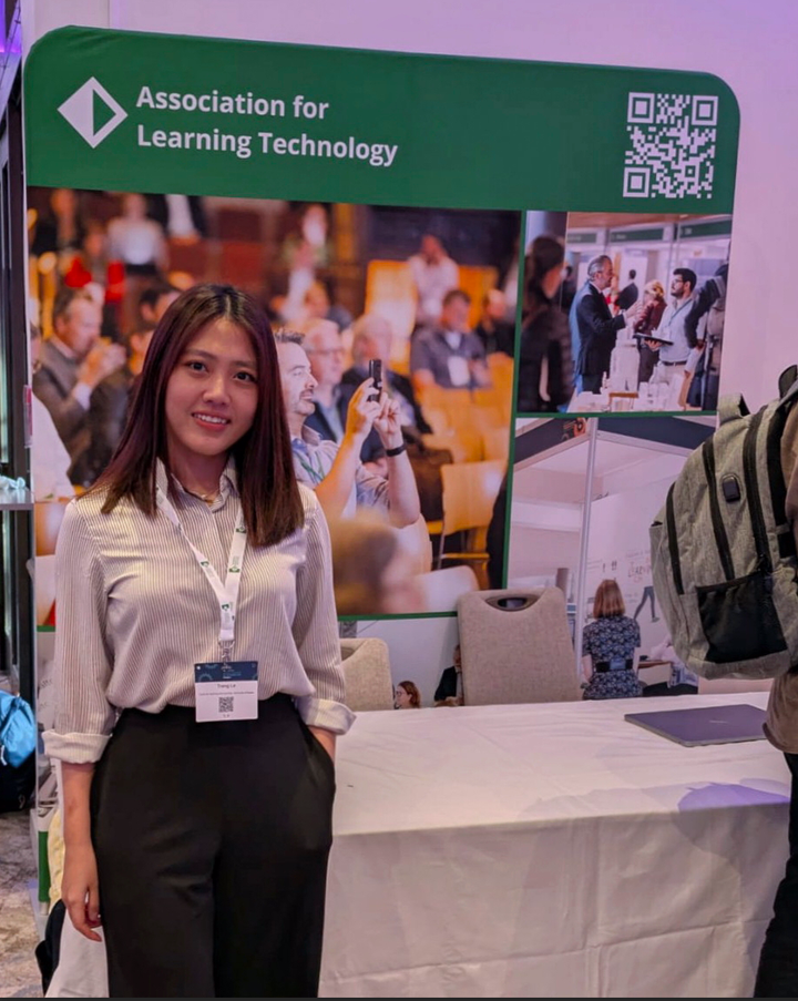 Trang tại Hội nghị Thường niên của Hiệp hội Công nghệ Học tập ALT, hồi tháng 10/2025.