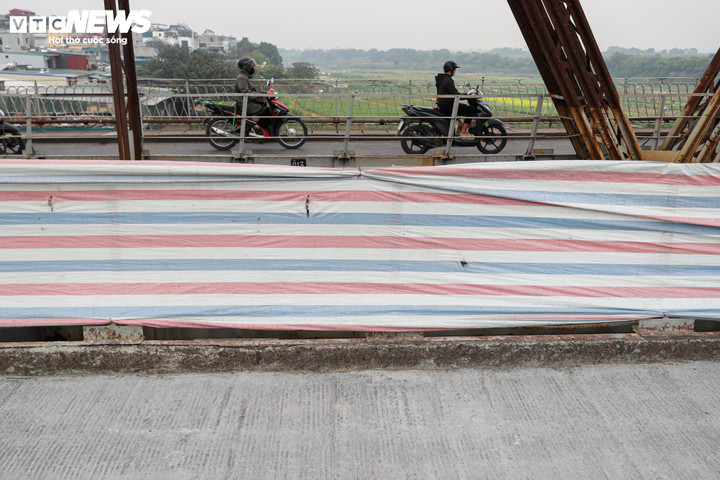 Diện mạo mới của cầu Long Biên sau 2 tháng trùng tu - 7