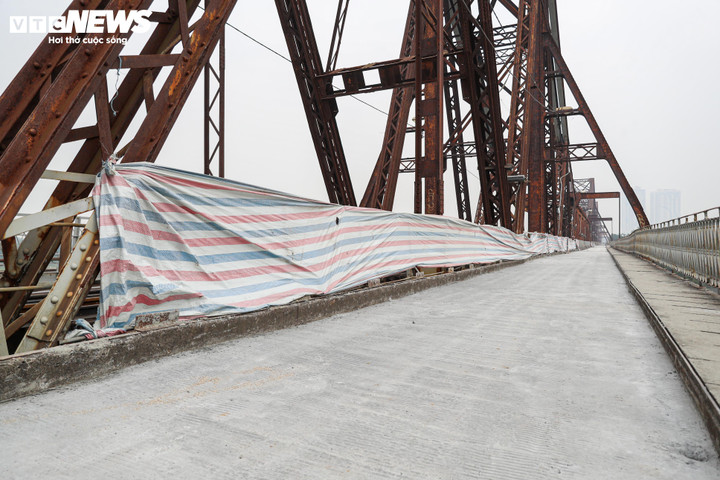 Diện mạo mới của cầu Long Biên sau 2 tháng trùng tu - 6