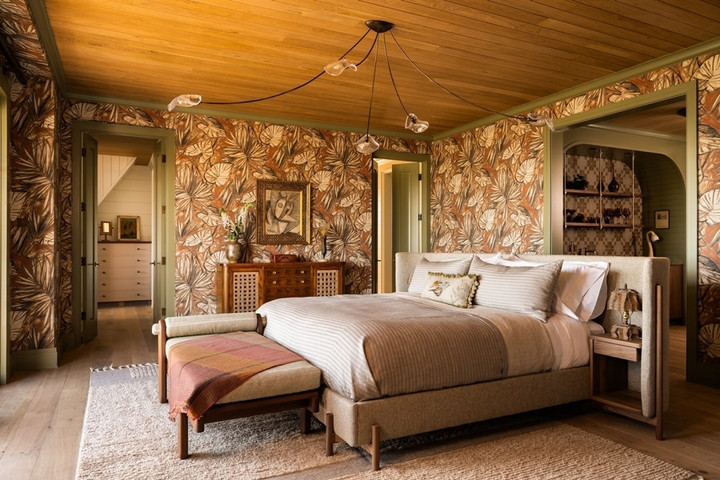 (Ảnh: Katie Charlotte)