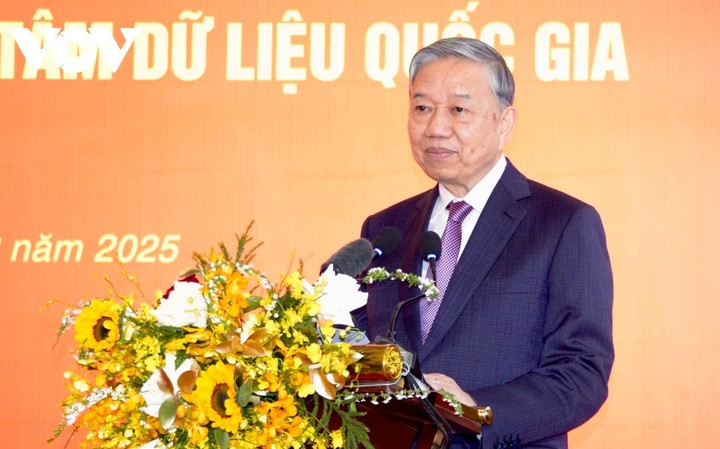 Tổng Bí thư Tô Lâm phát biểu chỉ đạo tại buổi làm việc với Trung tâm Dữ liệu Quốc gia số 1.