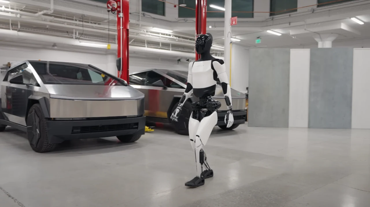 Robot hình người Optimus của Tesla. (Nguồn: Geeky)