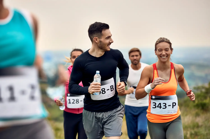 Hoạt động thể chất giúp con người dễ kết nối với nhau hơn. (Nguồn: New York Post)