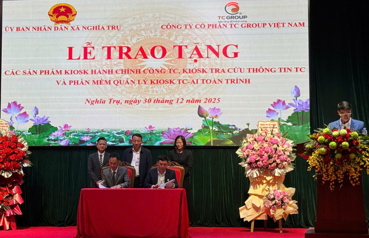 Lễ trao tặng và đưa vào sử dụng hệ thống Kiosk toàn trình TC AI, Chatbot tra cứu thông minh.